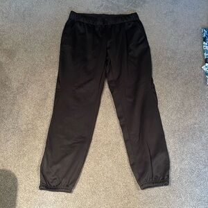 Nike dri fit fleece joggers in black M